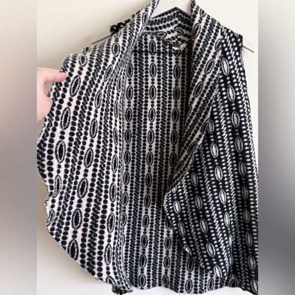 Moth by Anthropologie Draped Wool Blend Jacquard Sweater Vest - Size XS - Picture 3 of 8